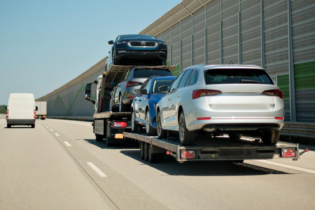 utility vehicle truck car carrier international dealership 2 1